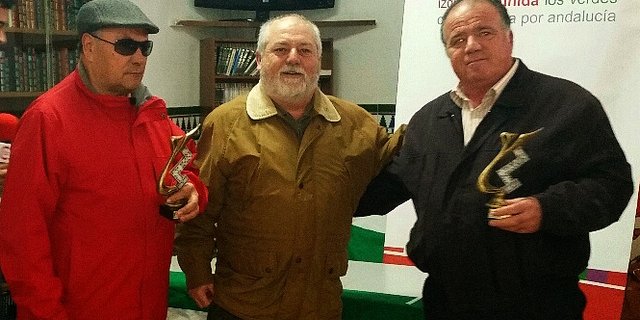 Entrega trofeos XVI Campeonato Dominó
