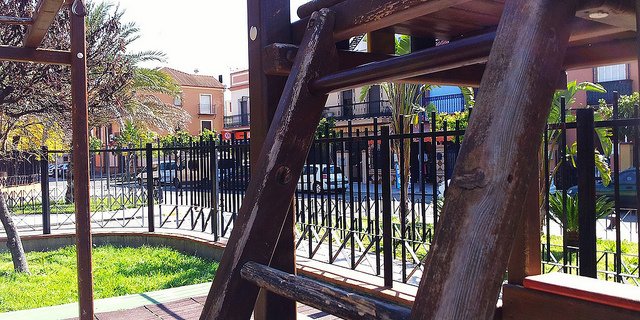 Limpieza y deterioro parques infantiles