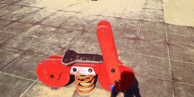 Limpieza y deterioro parques infantiles