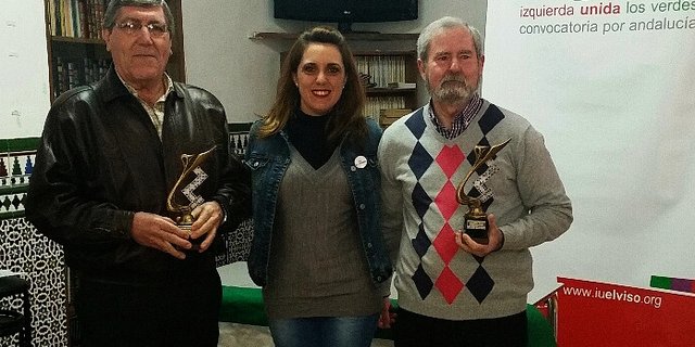 Entrega trofeos XVI Campeonato Dominó
